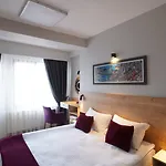 Meet Kadikoy